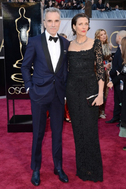 elblogdeanasuero_Oscars 2013_Daniel Day-Lewis esmoquin azul y Rebecca Miller